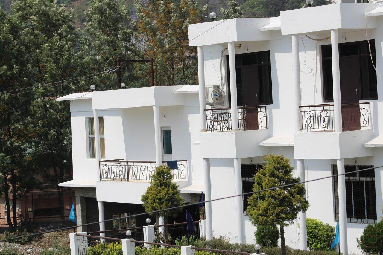 Greenwood Hotel Bhimtal Exterior photo